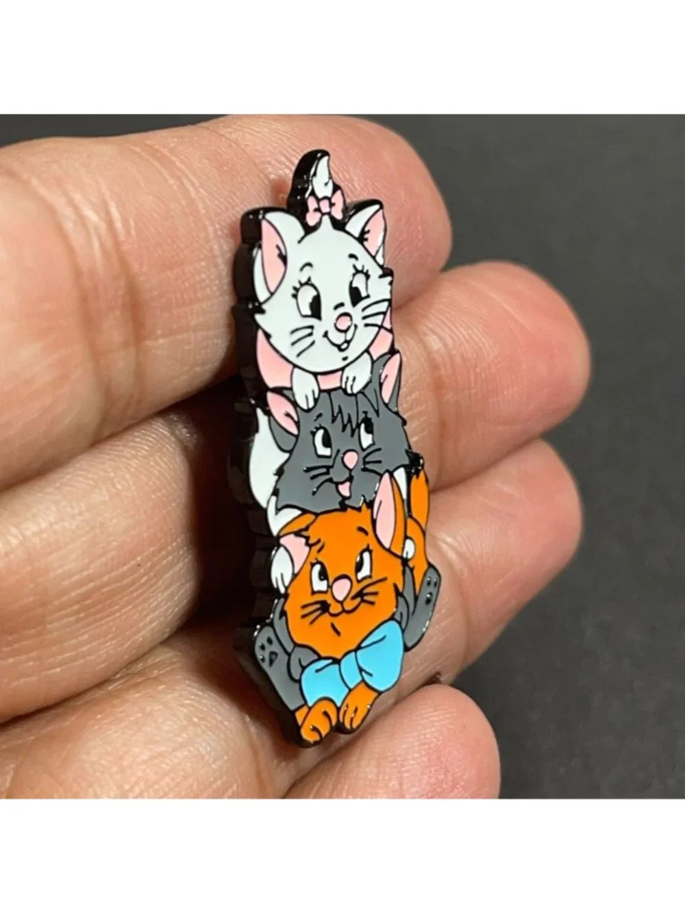 Marie Kitten Lapel Pin Toulouse Berlioz Cat Aristocrat Badge Brooch Jewelry Pin